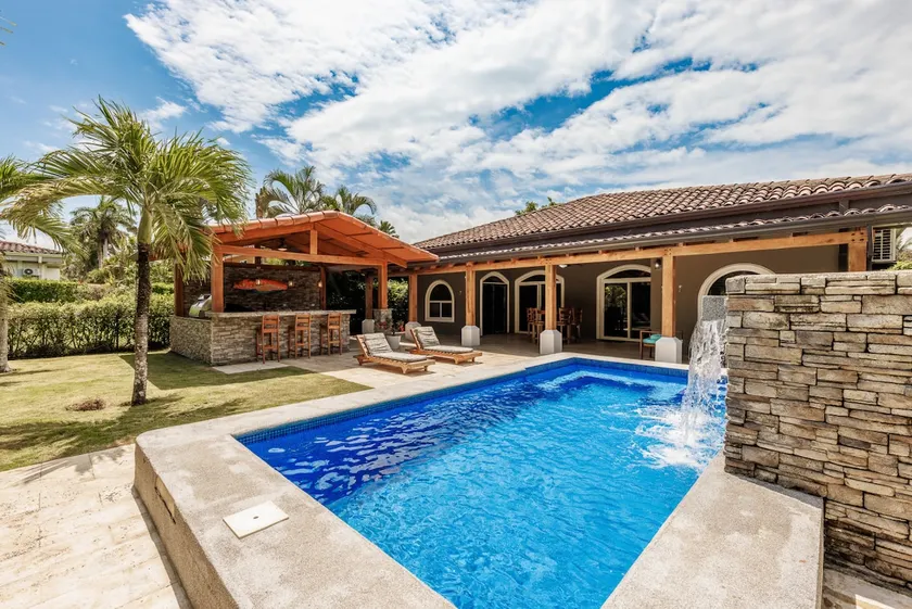 Casa 47 Private Tropical Pool Retreat- Bejuco - Image 1