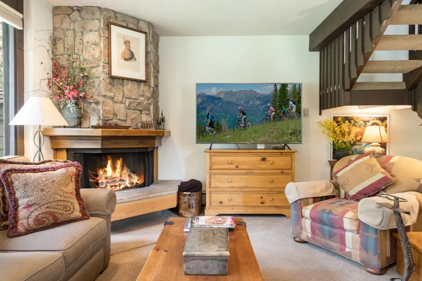 West Vail Vacation Townhouse On The Creek - Image 1
