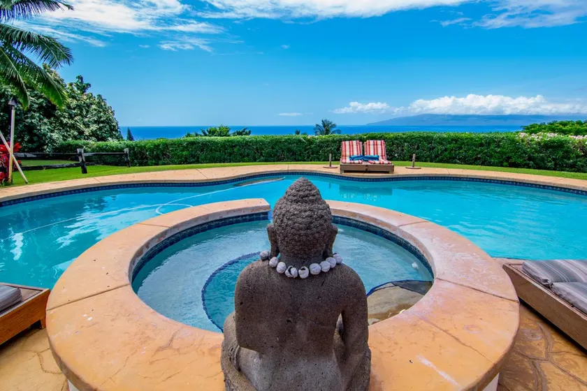 Awesome Custom West Maui View Estate Launiupoko - Image 1