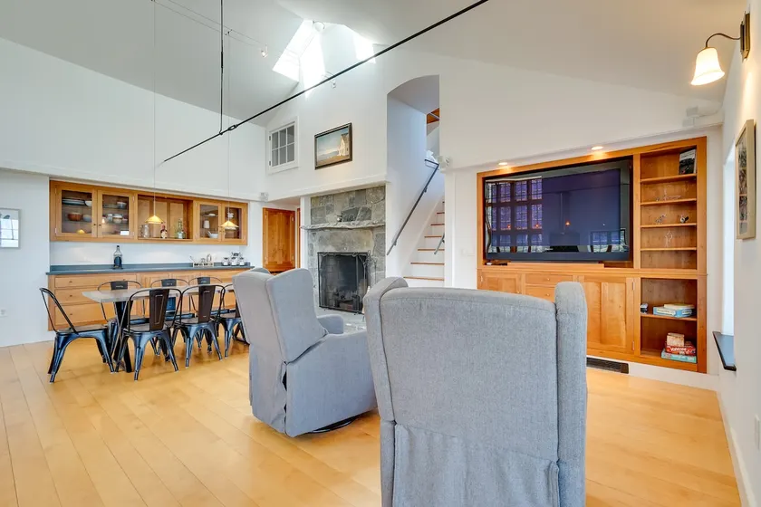 Wellness Retreat w/ Views! Upscale Marlboro Cabin - Image 1