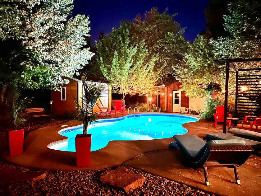 The St-Bernard Pool Spa apartment - Image 1