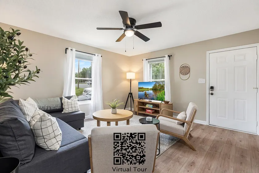 Charming Belmont Bungalow - 5 Min Walk to Downtown - Image 1
