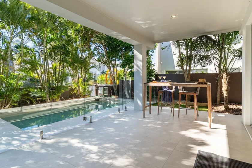 Malibu Beach House- 100m to salt beach - Image 1