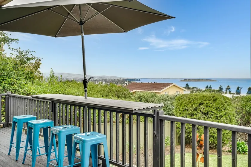 48 Rumbelow St - BYO Linen - Sea Views - Family Friendly - Image 1