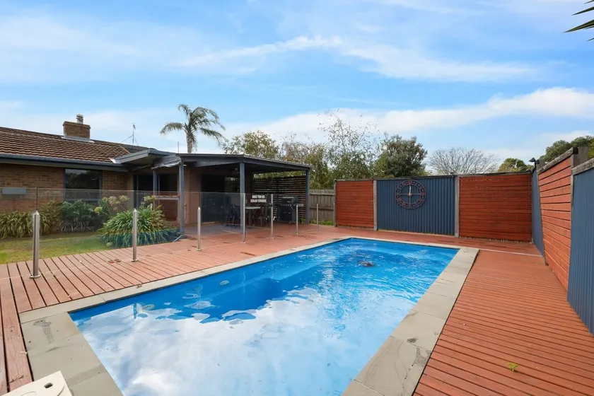 Redwood Beach House - Image 1