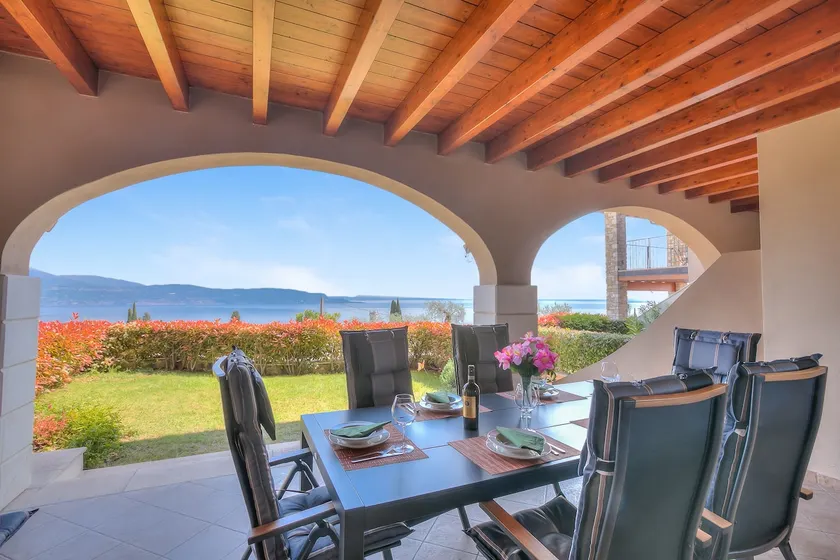 Borgo Belvedere-lake view & shared pool - Happy Rentals - Image 1