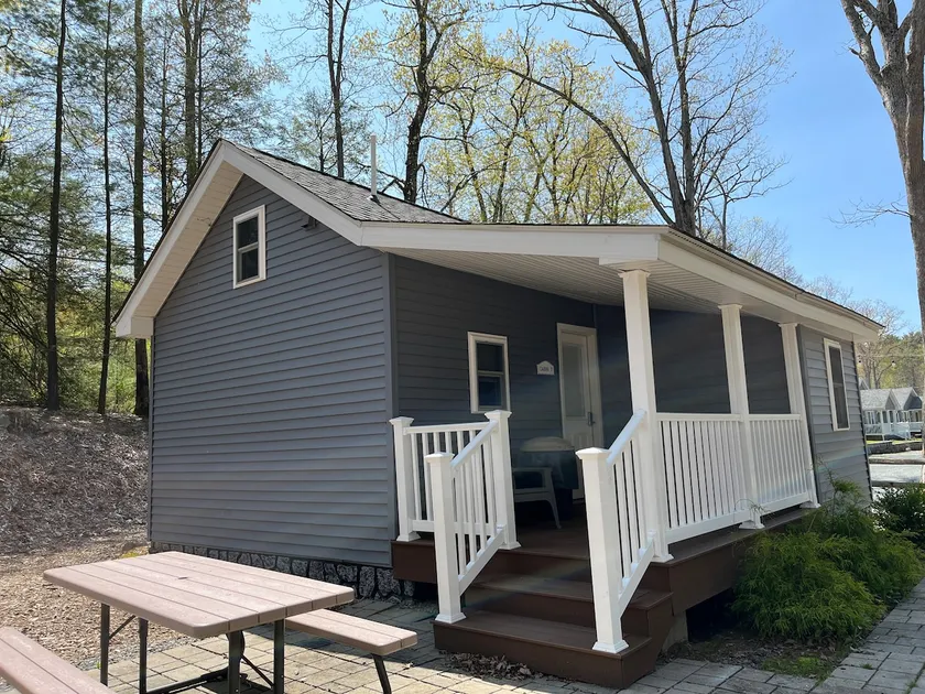 Lake Wallenpaupack Lakeside Cabins - Carins 7 - Image 1