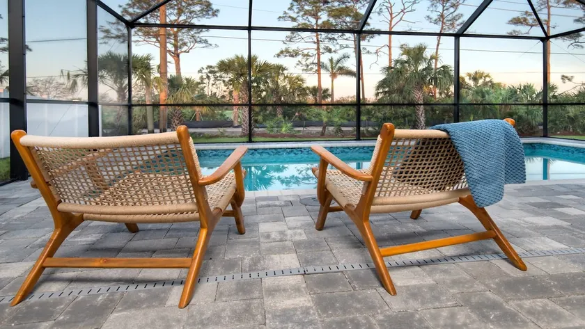 Spacious 4 BR Retreat w/ 3 Ensuites, Pool & Spa - Image 1
