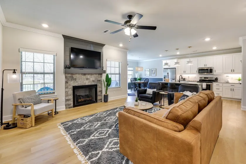 Biking Haven: Charming Bella Vista Home w/ Games! - Image 1