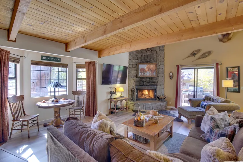 ‘Dancing Bear Lodge’ ~ 1 Mi to Big Bear Lake! - Image 1