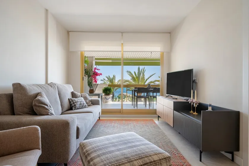 Pelican Apartment - Image 1