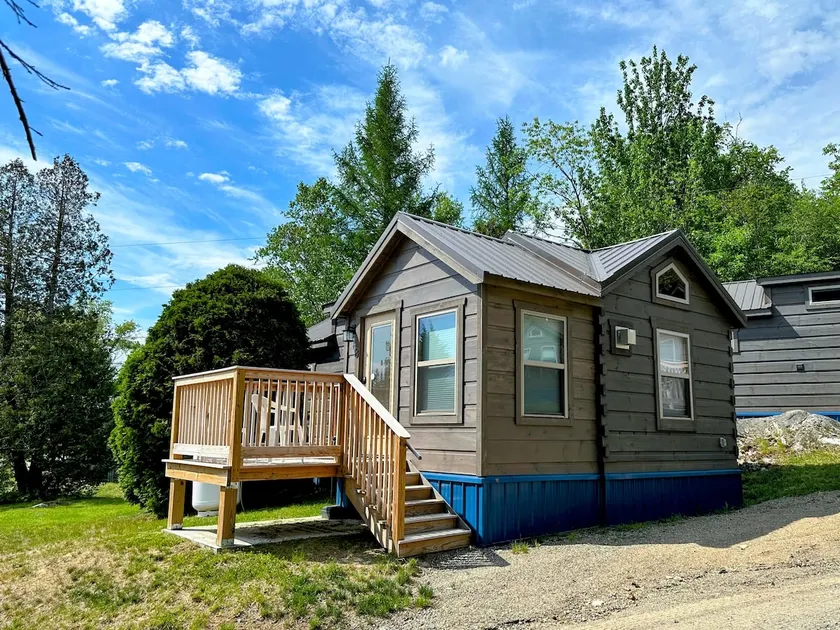BMV8 Awesome Tiny Home near Bretton Woods w/views - Image 1