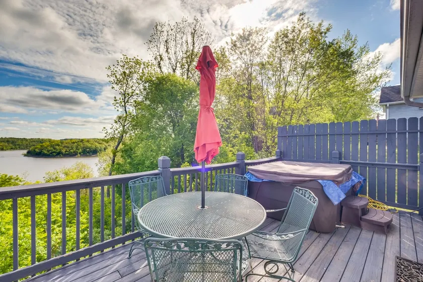 Cozy Cottage in Taylorsville: Hot Tub & Lake Views - Image 1