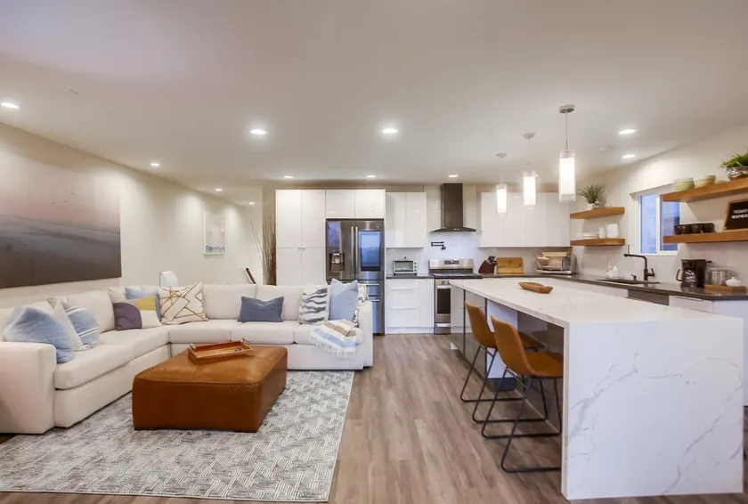 Sea Glass Beach Condo - Image 1