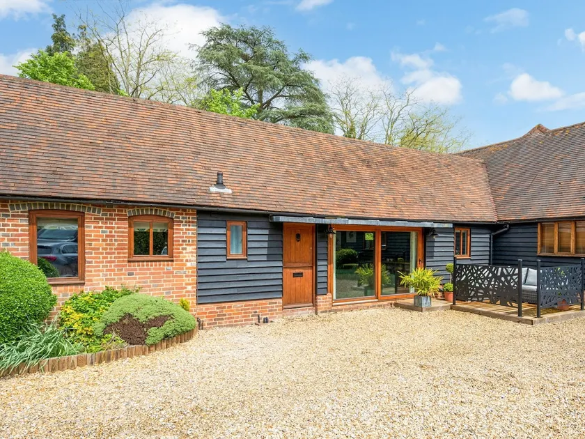 Lantern Lodge - Image 1