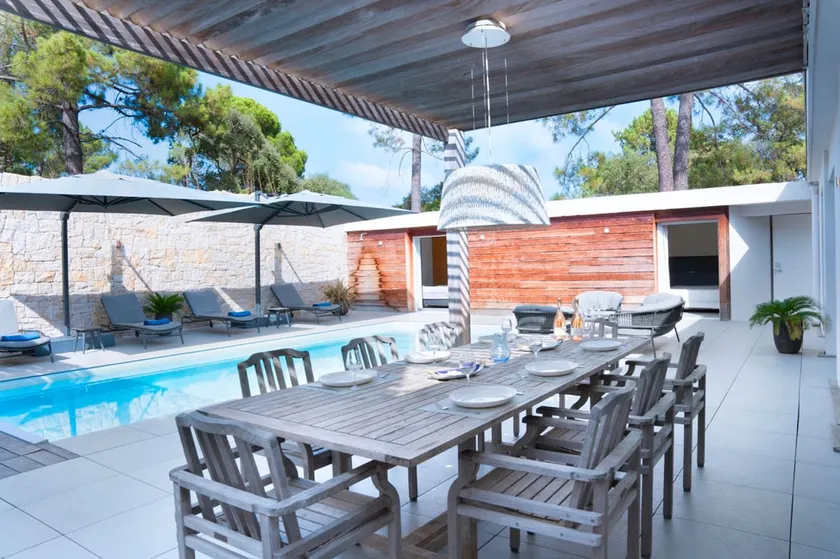 La Pinede by the sea - Image 1