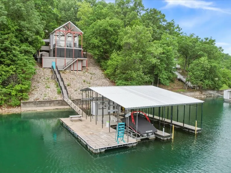 Lakefront Home With Private Dock - Image 1