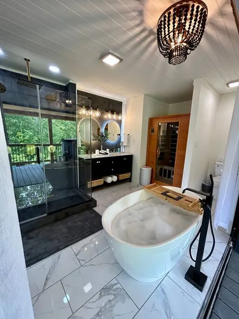 Inverness Cabin - romantic luxury hot tub sauna - Image 1