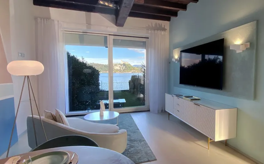 FWL Italian Romance on the Lake - Image 1