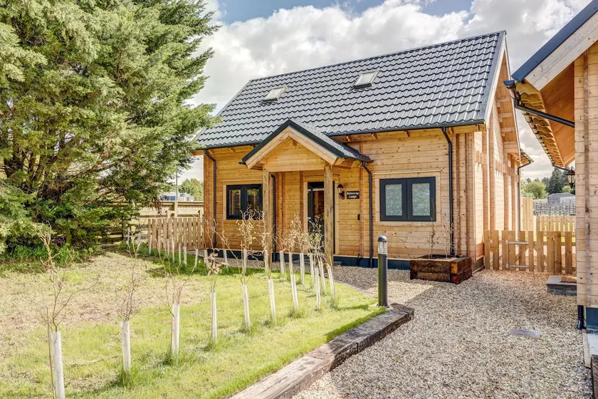 Buttercup Lodge - Image 1