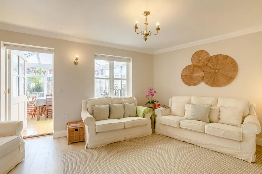 2 Bed in Holt oc-1810 - Image 1
