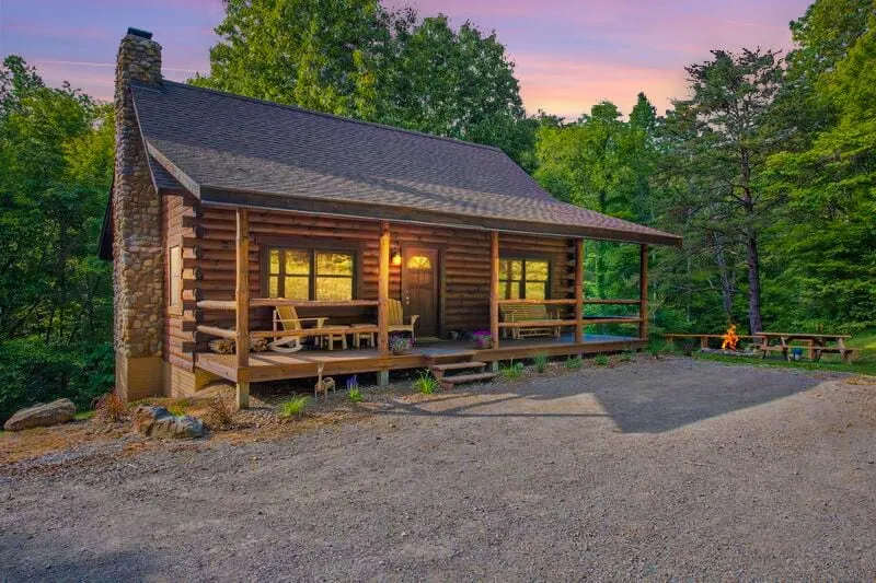 Hickory House | Hocking Hills, 30 Acres, Pets - Image 1