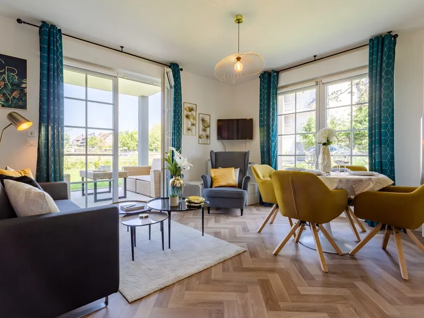 New Wave by Interhome - Image 1