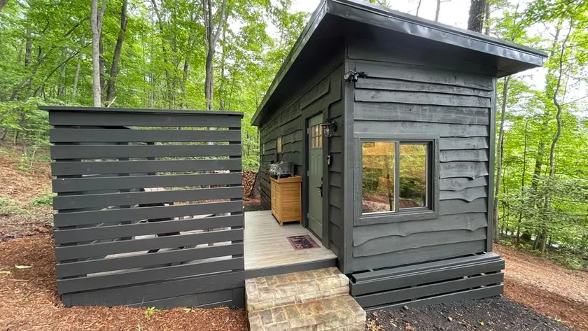 Cabin Tiny Home - Fall in the Woods - Image 1