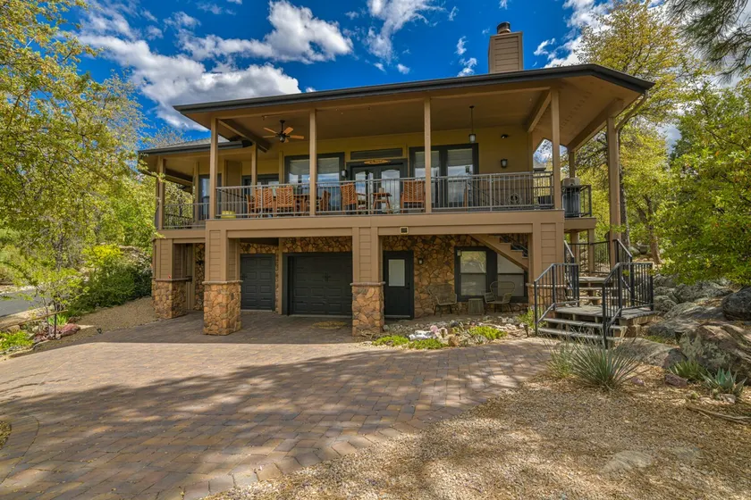 Mountain Retreat | Hot Tub & Fire Pit - Image 1