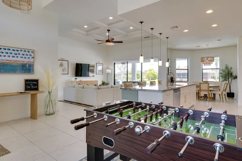 Pool & Gulf Access Canal: Chic Cape Coral Home! - Image 1
