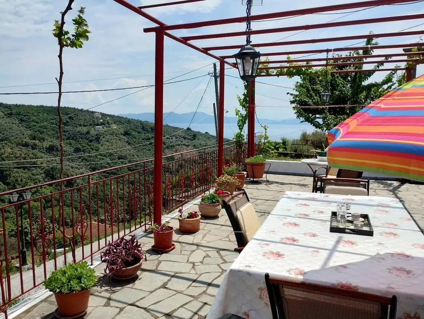 Zina's Cottage in Afetes - Image 1