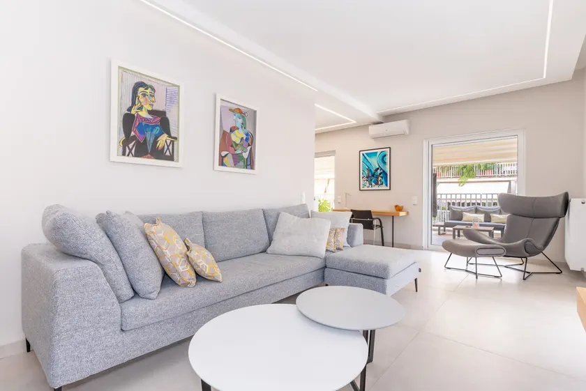 Luxury Penthouse in the City with Big Terrace - Image 1