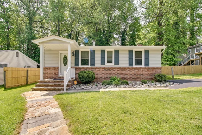 Walk to Beach: Charming Maryland Home w/ Yard! - Image 1