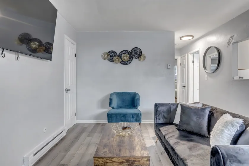 Charming 2BR Norfolk Home 2 blocks from Beach - Image 1
