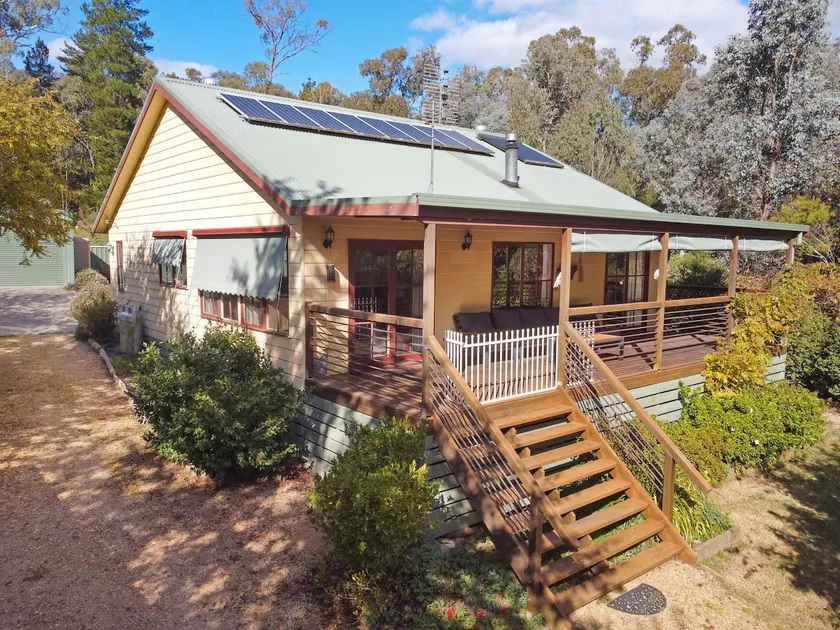 Jamieson Getaway Minutes to Lake Eildon & Jamieson - Image 1