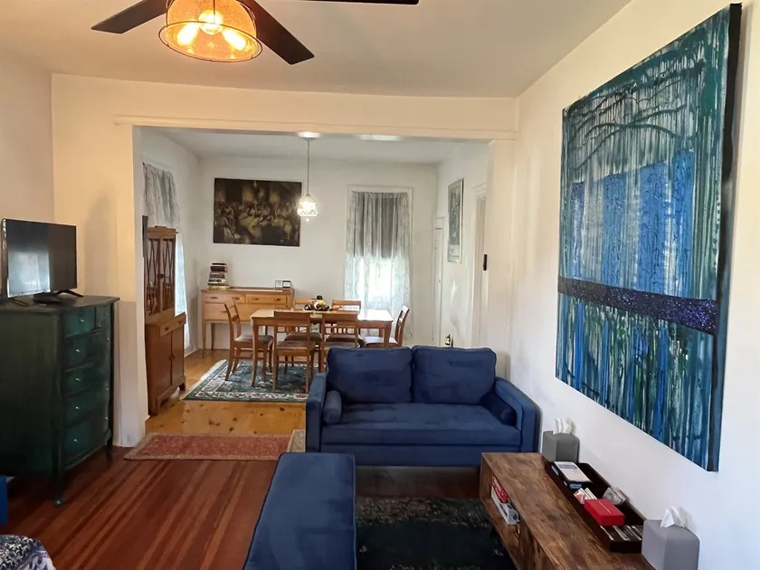 Laurens Manor - Charming 4 bedroom in the quaint V - Image 1