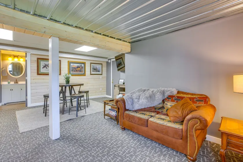 Charming Lake Ann Apartment - Walkable Location! - Image 1