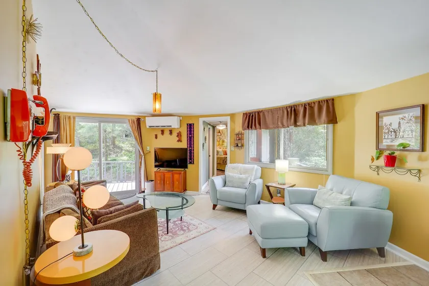Pet-Friendly Getaway w/ Porch in Banner Elk! - Image 1