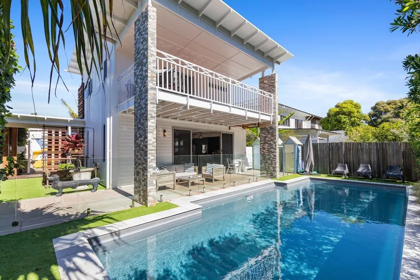 4 Boardrider Crescent - Image 1