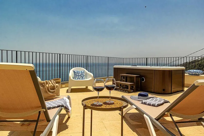 Suite Karola - Exclusive Stay - Image 1