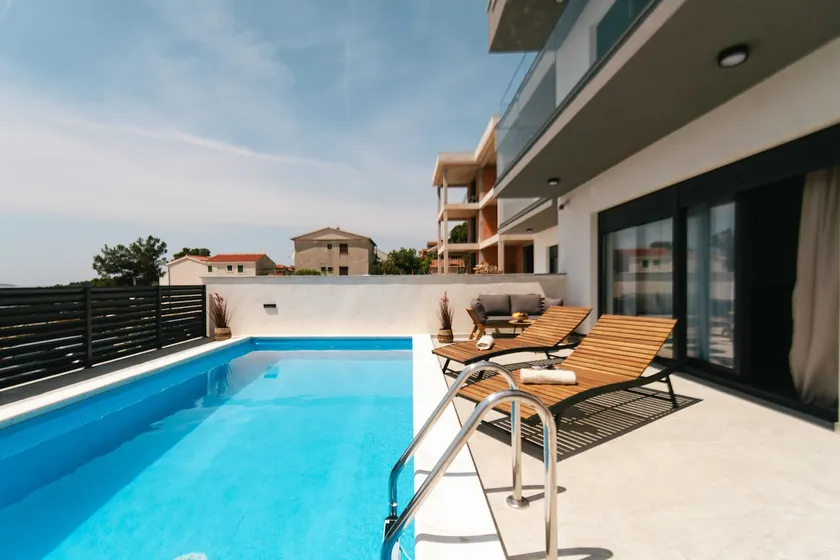 Villa LA ZE - Image 1