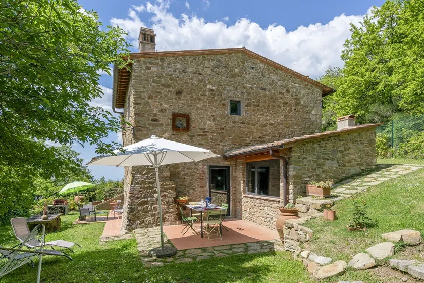 Grande villa entièrement équipée avec barbecue, terrasse et jardin | Vue panoramique - Image 1