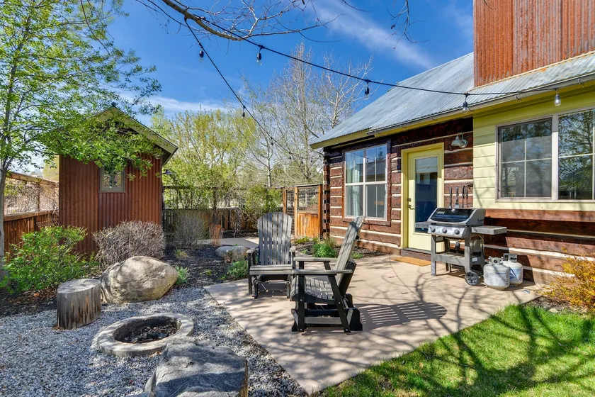 Buena Vista Vacation Home: Hot Tub, Mountain Views - Image 1