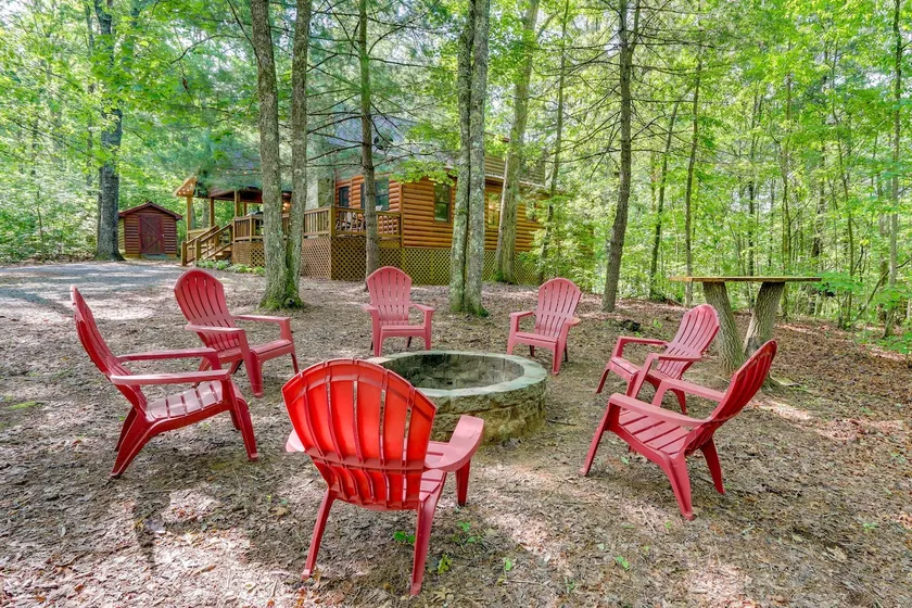 Mineral Bluff Cabin: Hot Tub, Pets, & Peace - Image 1