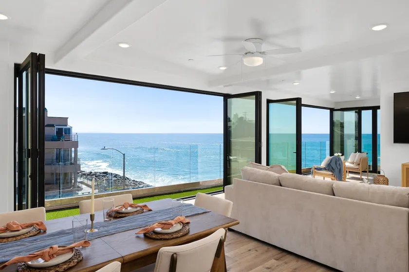 Elegant & Modern Beachfront Condo - 835-5 - Image 1