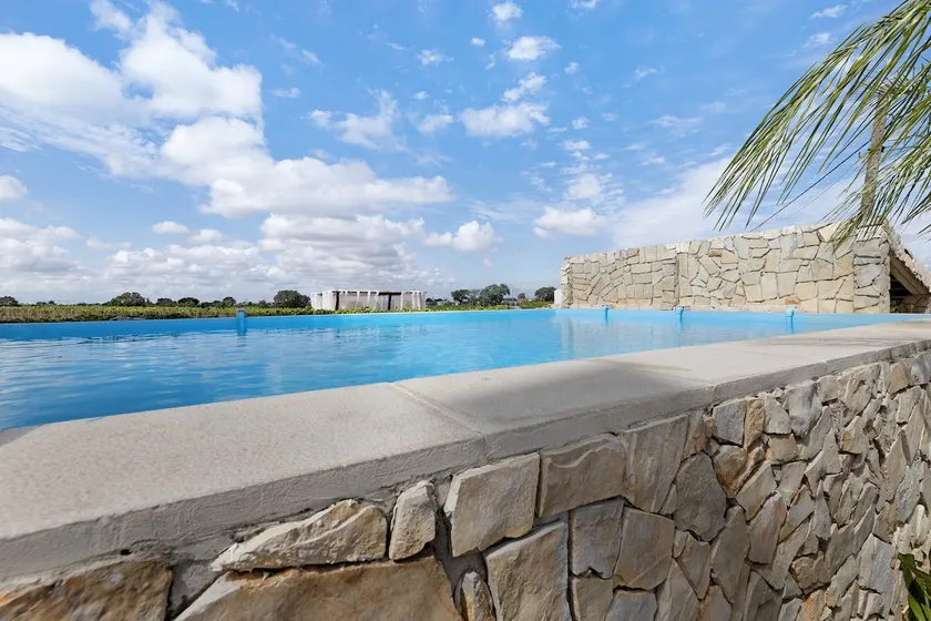 Casa Verdelho – Rifugio tra i vigneti con lounge, parco giochi e piscina condivisa - Image 1