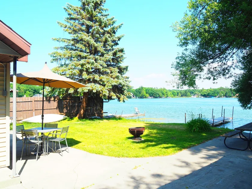 The Turk Lake House - Lakefront with Toys & A/C! - Image 1