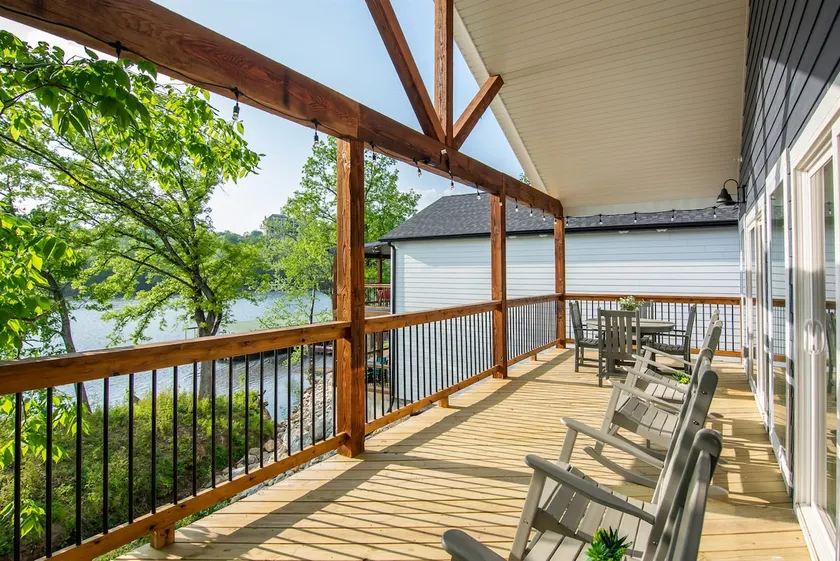 Private Hot Tub Retreat with Stunning Lake Views, Games & Near Branson Landing - Image 1