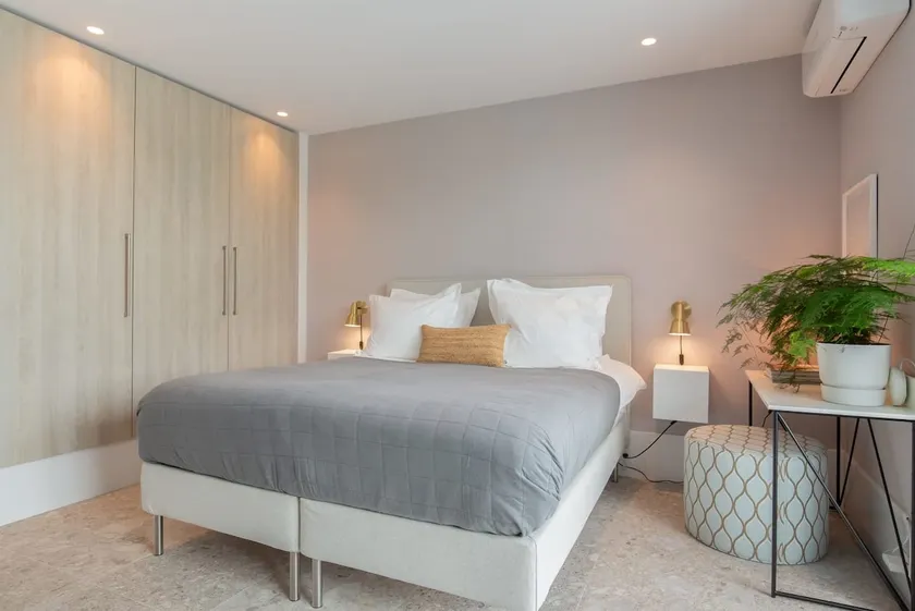 Studio with AC in Domburg | Summum Suites 4 - Image 1