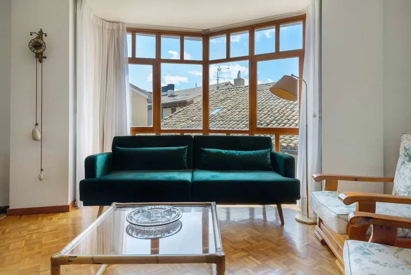 Tourist accommodation Calle Mayor Jaca, 3 bedrooms. - Image 1
